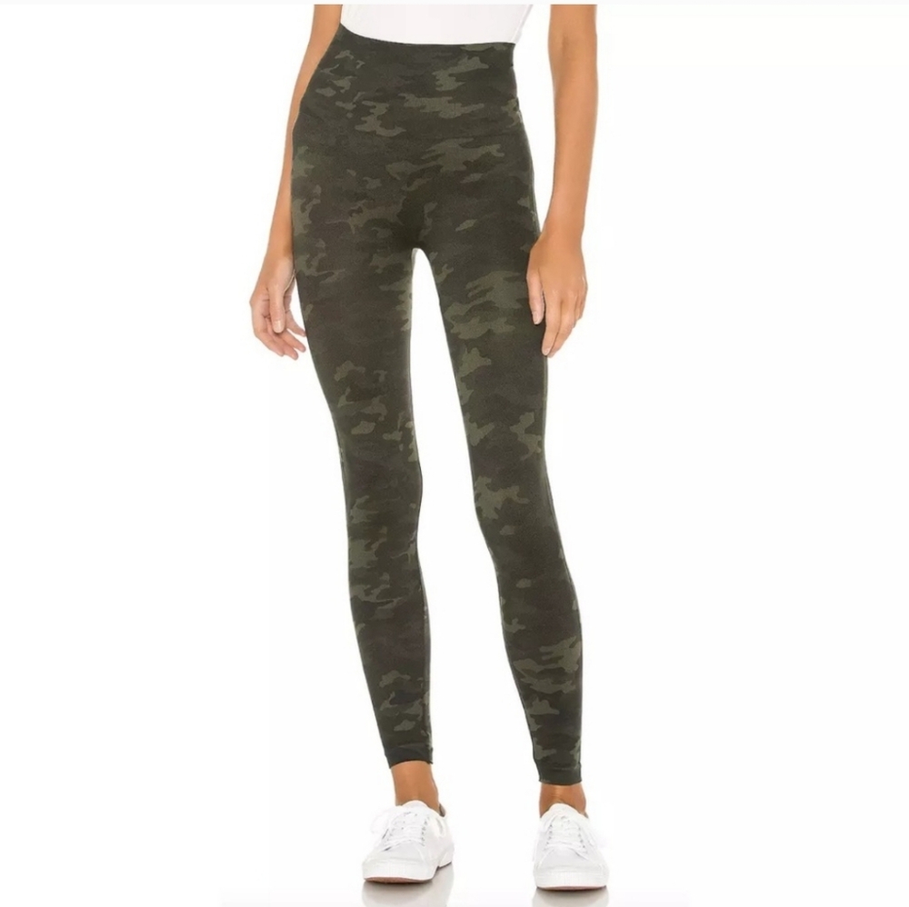 Spanx Look At Me Now Leggings Green Camo Compression High-Rise Sz Medium